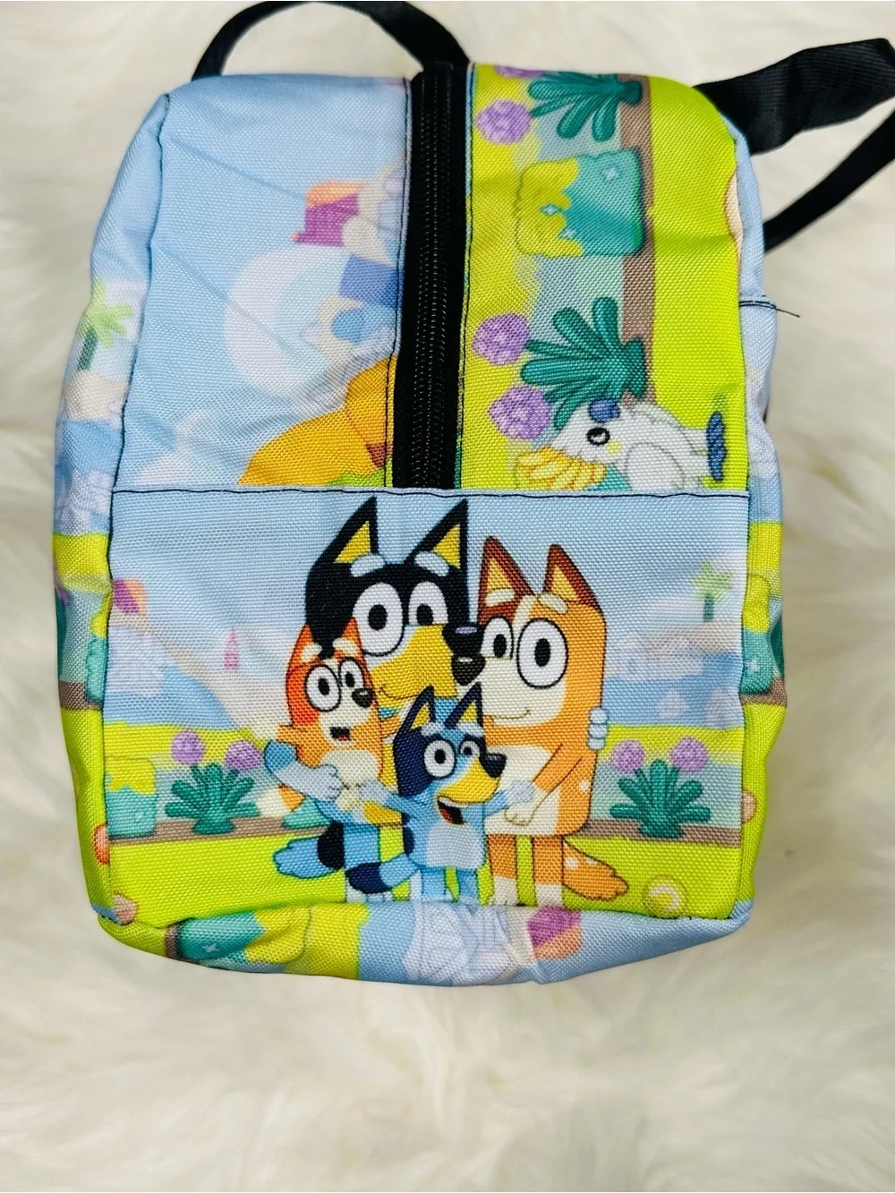 Bluey Family Print Kids lunch box - Blue & Yellow